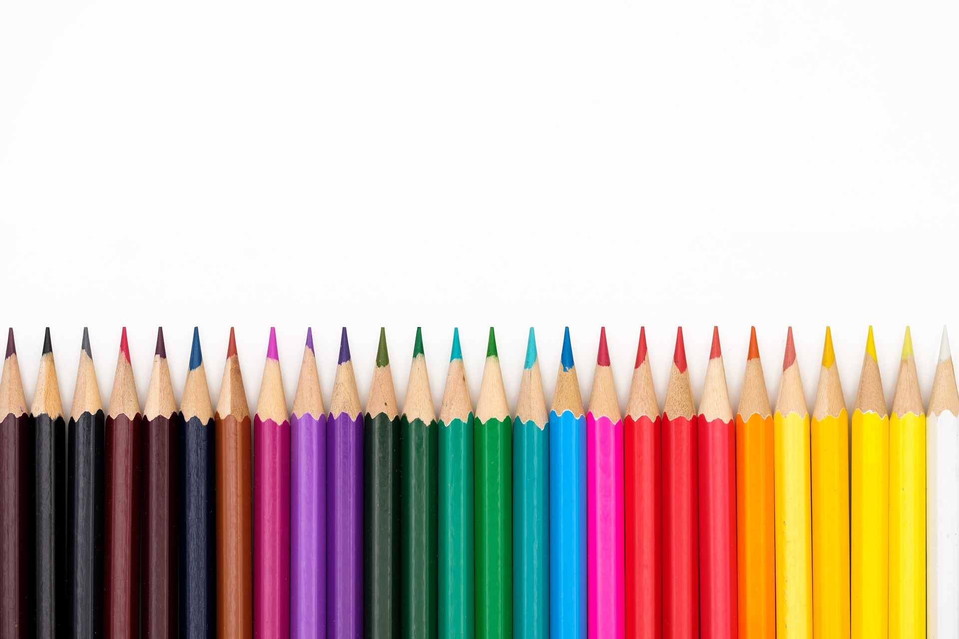 colored pencils 3682424 1920